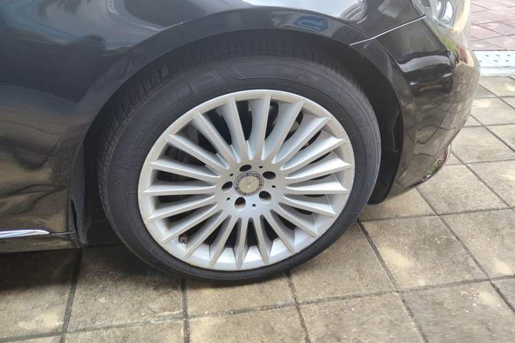 Used Mercedes-Benz S-Class 2014 S 500 L 4MATIC Right Front Wheel Hub