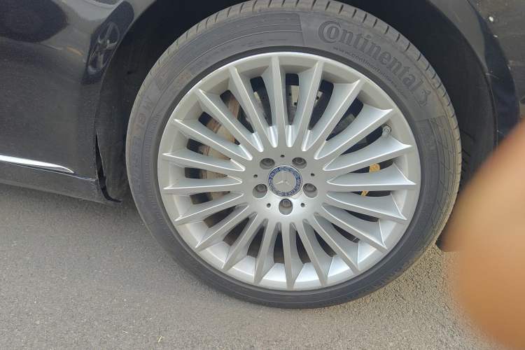 Used Mercedes-Benz S-Class 2014 S 500 L 4MATIC Right Front Wheel Hub