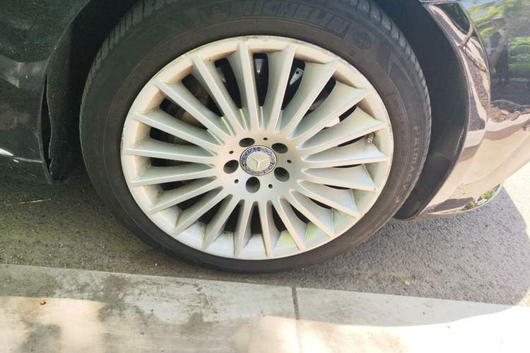 Used Mercedes-Benz S-Class 2014 S 500 L 4MATIC Right Front Wheel Hub