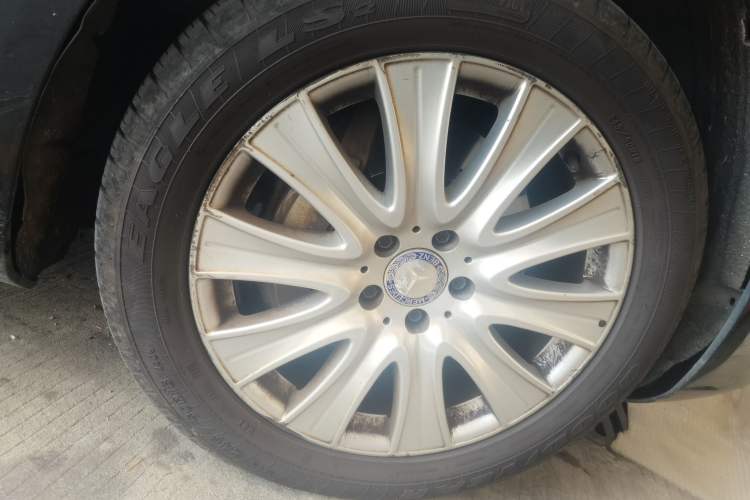 Used Mercedes-Benz S-Class 2014 S 320 L Business Model Right Front Wheel Hub