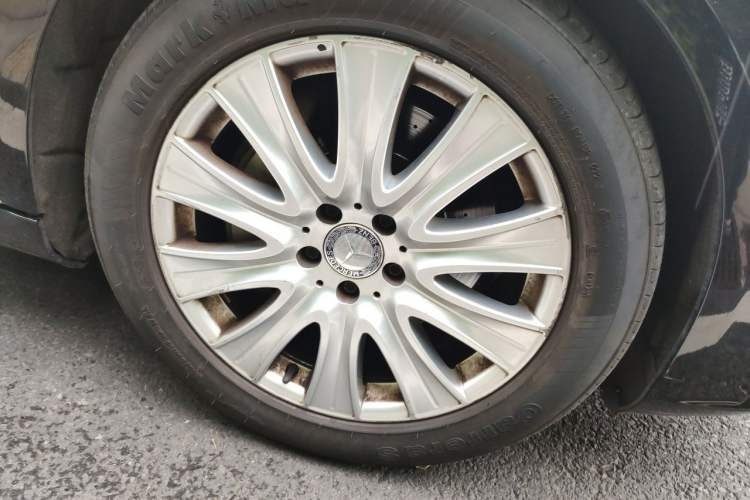 Used Mercedes-Benz S-Class 2014 S 320 L Business Model Right Front Wheel Hub