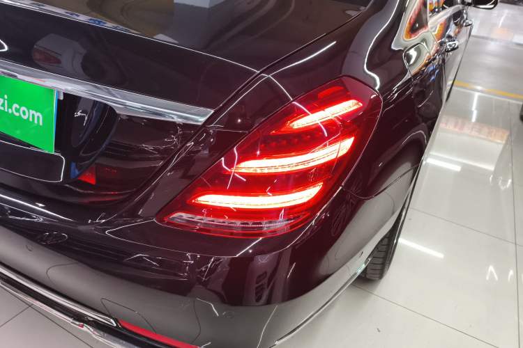 Used Mercedes-Benz S-Class 2014 S 320 L Business Model Right Rear Taillight