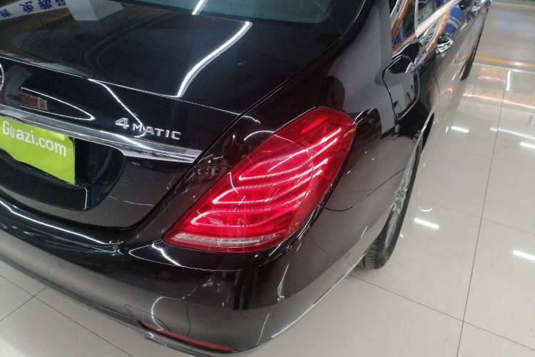Used Mercedes-Benz S-Class 2014 S 320 L Business Model Right Rear Taillight