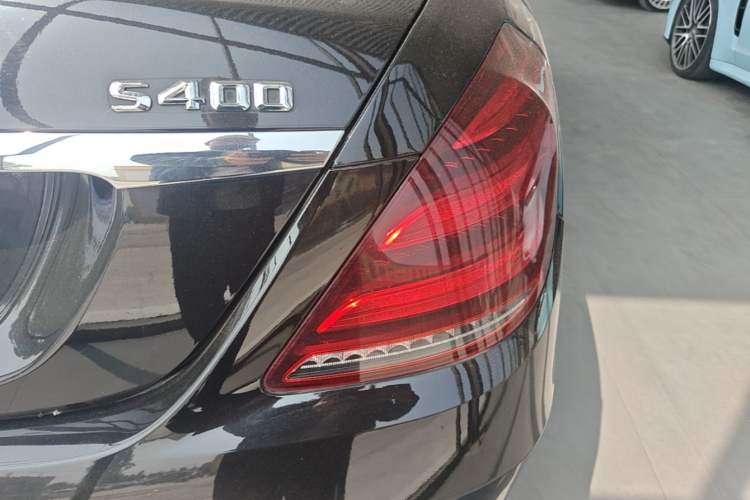Used Mercedes-Benz S-Class 2014 S 320 L Business Model Right Rear Taillight