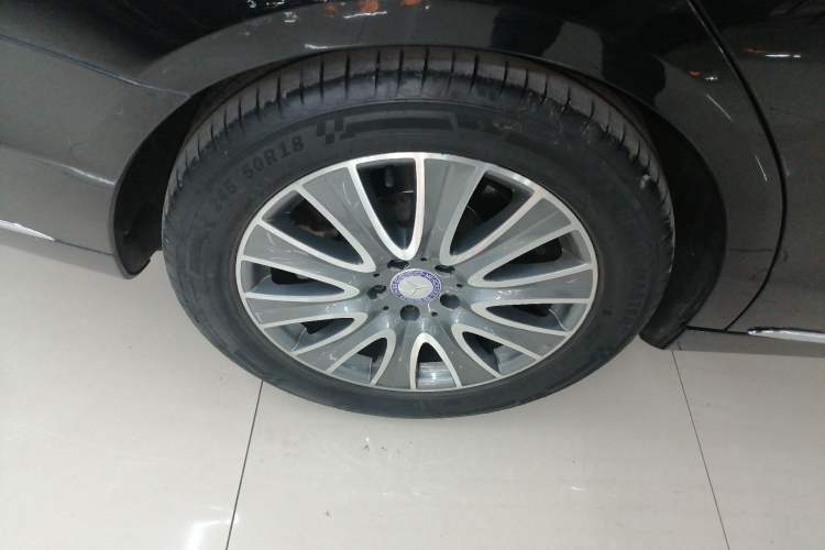 Used Mercedes-Benz S-Class 2014 S 320 L Business Model Right Rear Wheel Hub