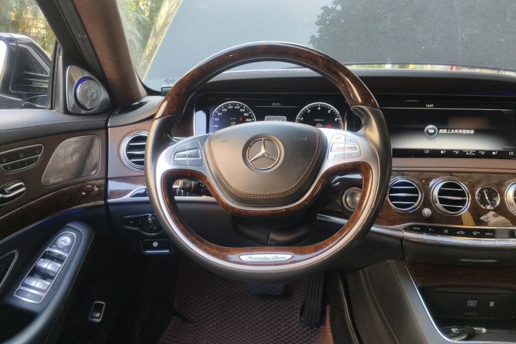 Used Mercedes-Benz S-Class 2014 S 320 L Business Model Steering Wheel