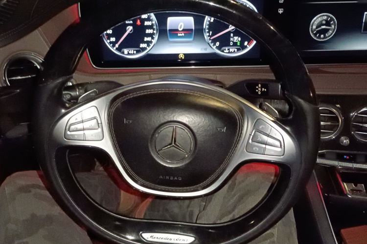 Used Mercedes-Benz S-Class 2014 S 320 L Luxury Model Steering Wheel