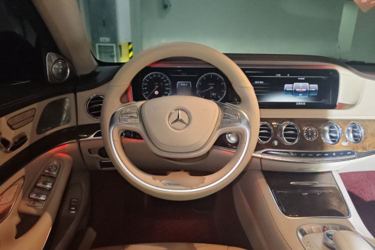 Used Mercedes-Benz S-Class 2014 S 400 L Prestige Edition Steering Wheel