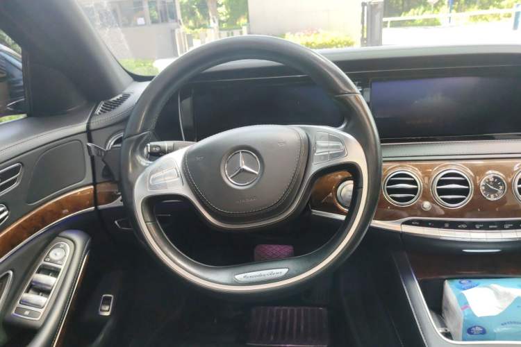 Used Mercedes-Benz S-Class 2014 S 400 L Prestige Edition Steering Wheel