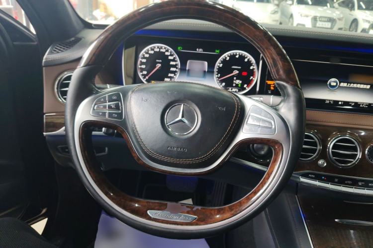 Used Mercedes-Benz S-Class 2014 S 320 L Business Model Steering Wheel