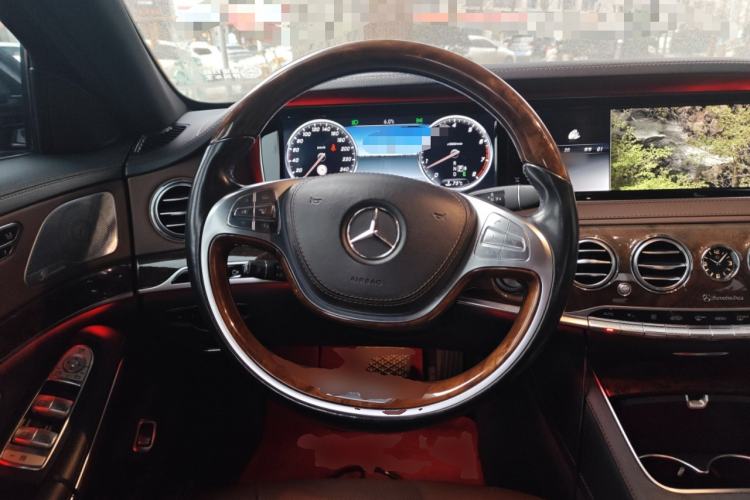 Used Mercedes-Benz S-Class 2014 S 400 L Luxury Model Steering Wheel