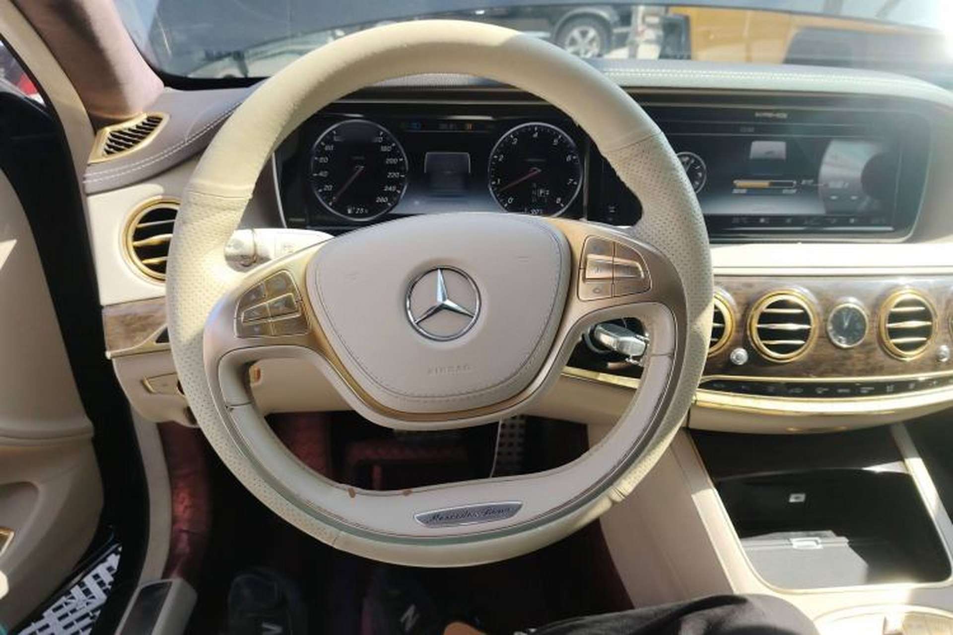 Used Mercedes-Benz S-Class 2014 S 320 L Business Model Steering Wheel