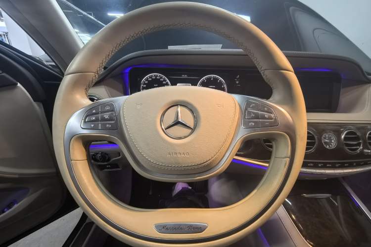 Used Mercedes-Benz S-Class 2014 S 400 L Prestige Edition Steering Wheel