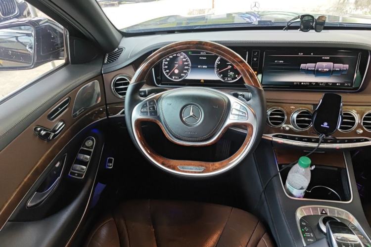 Used Mercedes-Benz S-Class 2014 S 320 L Luxury Model Steering Wheel