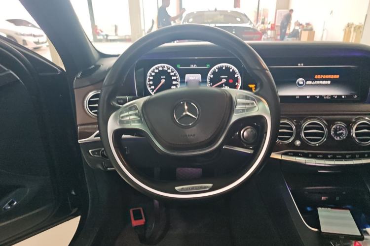 Used Mercedes-Benz S-Class 2014 S 320 L Business Model Steering Wheel