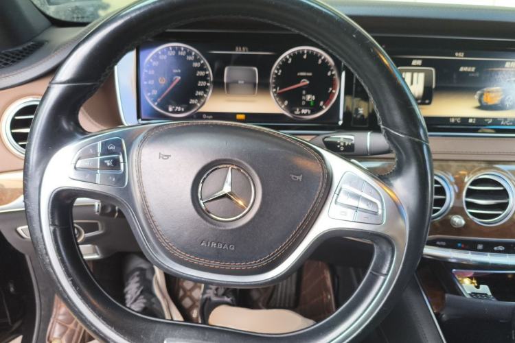Used Mercedes-Benz S-Class 2014 S 400 L Prestige Edition Steering Wheel