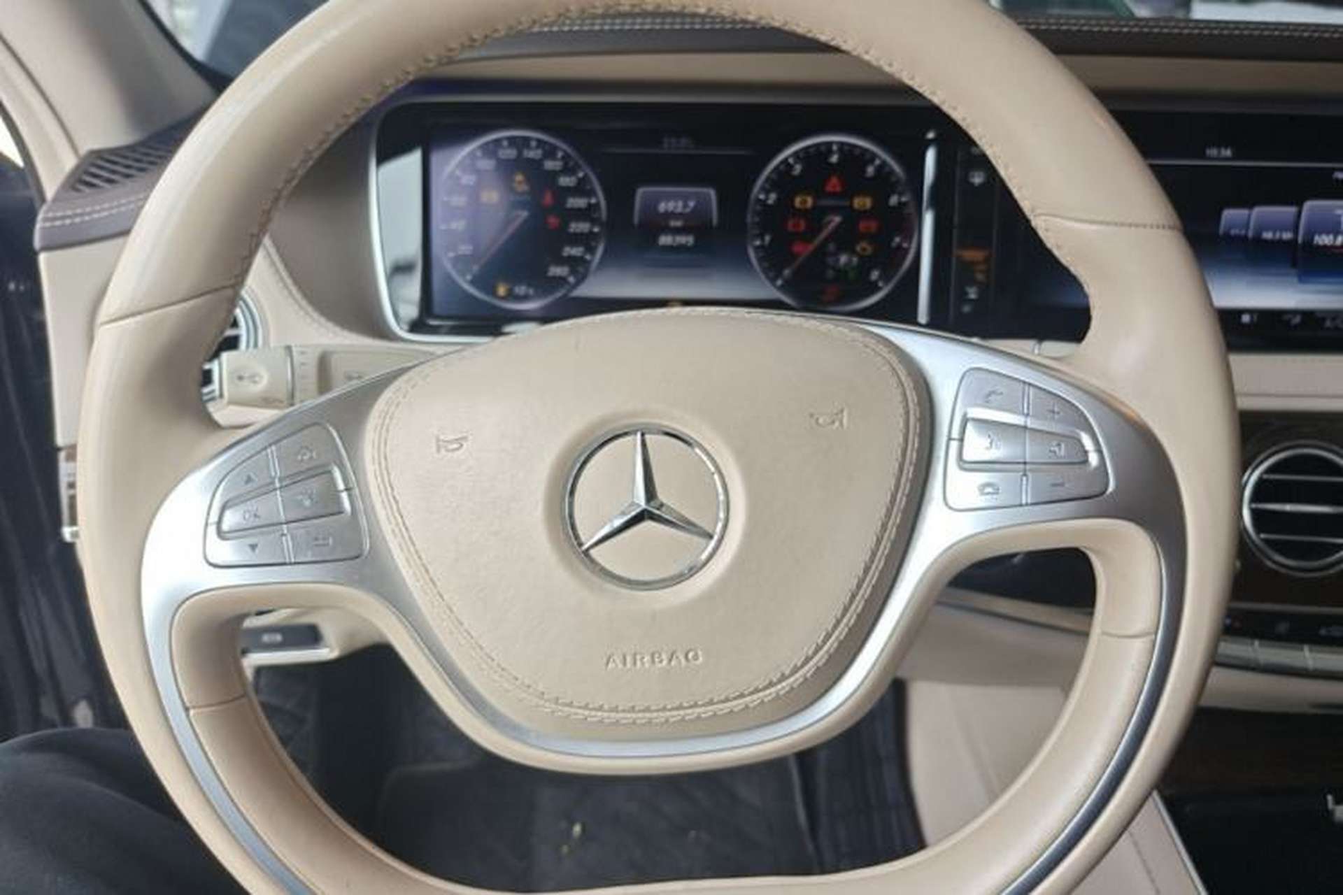 Used Mercedes-Benz S-Class 2014 S 320 L Business Model Steering Wheel