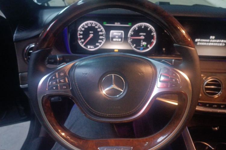Used Mercedes-Benz S-Class 2014 S 400 L Prestige Edition Steering Wheel