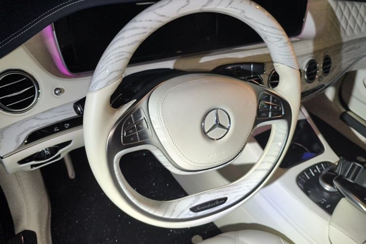 Used Mercedes-Benz S-Class 2014 S 400 L Luxury Model Steering Wheel