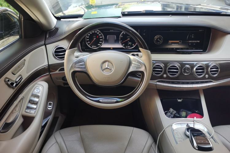 Used Mercedes-Benz S-Class 2014 S 320 L Business Model Steering Wheel