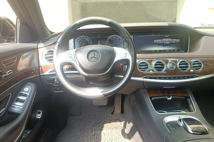 Used Mercedes-Benz S-Class 2014 S 320 L Luxury Model Steering Wheel