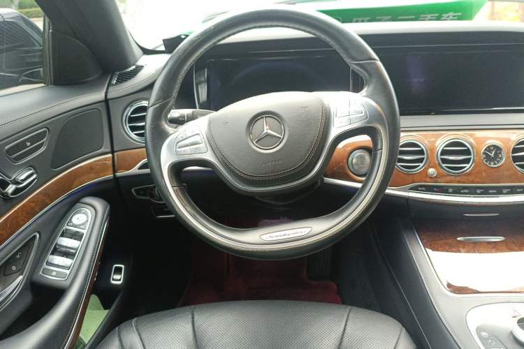 Used Mercedes-Benz S-Class 2014 S 400 L Prestige Edition Steering Wheel