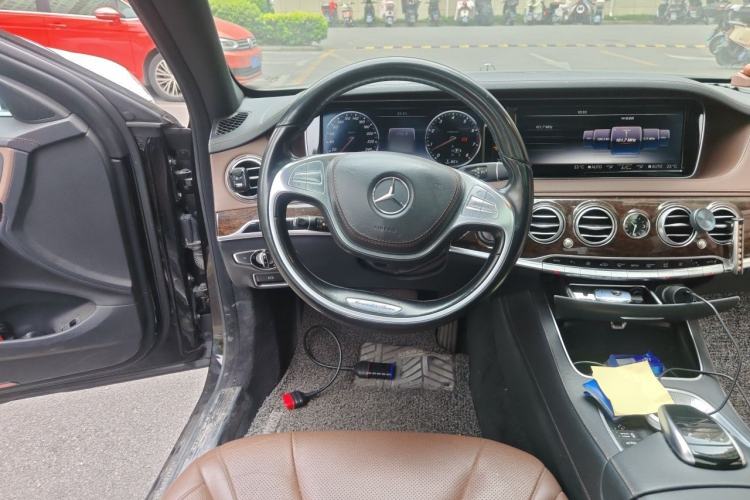 Used Mercedes-Benz S-Class 2014 S 320 L Business Model Steering Wheel