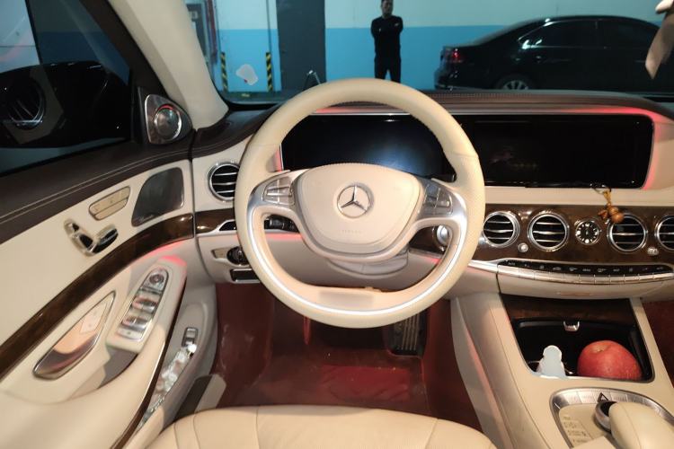 Used Mercedes-Benz S-Class 2014 S 400 L Prestige Edition Steering Wheel