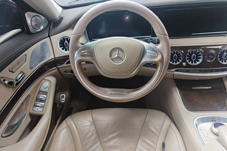 Used Mercedes-Benz S-Class 2014 S 400 L Prestige Edition Steering Wheel