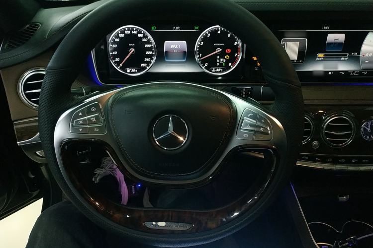 Used Mercedes-Benz S-Class 2014 S 320 L Business Model Steering Wheel
