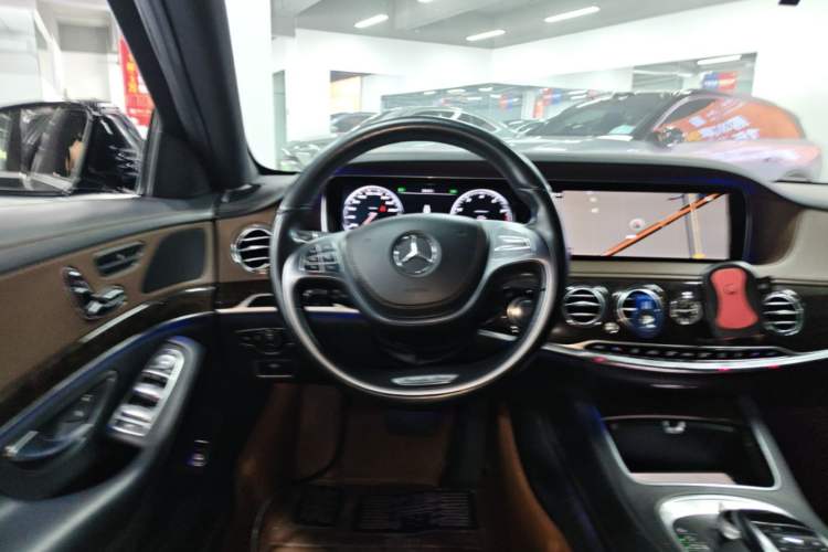 Used Mercedes-Benz S-Class 2014 S 320 L Business Model Steering Wheel
