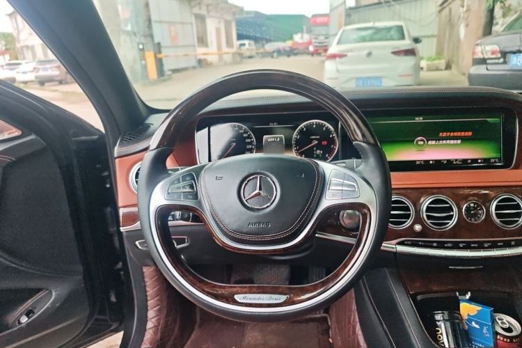 Used Mercedes-Benz S-Class 2014 S 400 L Prestige Edition Steering Wheel