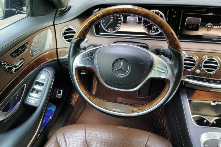 Used Mercedes-Benz S-Class 2014 S 400 L Luxury Model Steering Wheel
