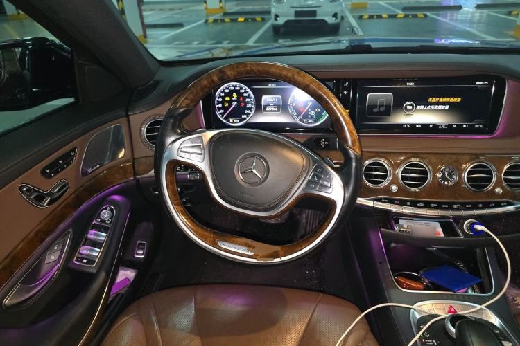 Used Mercedes-Benz S-Class 2014 S 400 L HYBRID Steering Wheel
