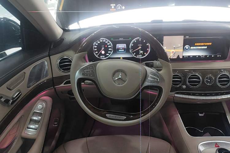 Used Mercedes-Benz S-Class 2014 S 400 L Luxury Model Steering Wheel