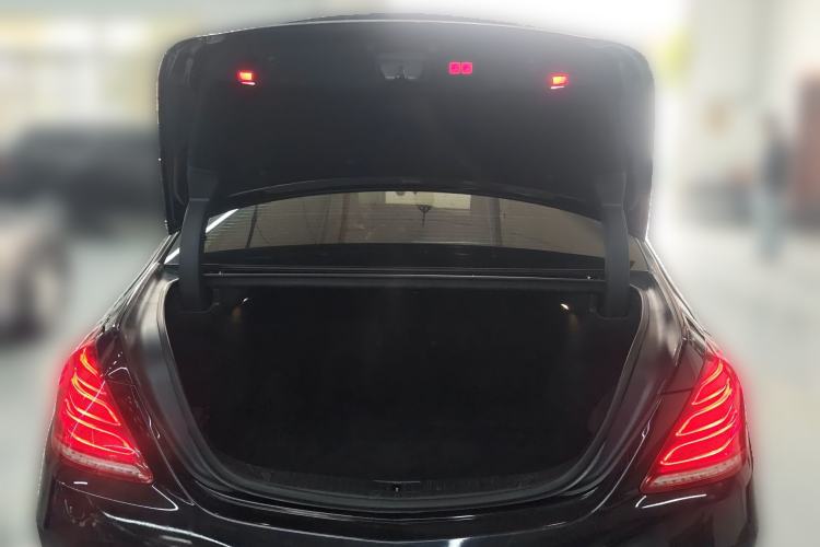 Used Mercedes-Benz S-Class 2014 S 400 L HYBRID Trunk