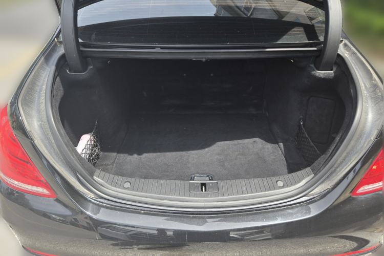 Used Mercedes-Benz S-Class 2014 S 400 L HYBRID Trunk