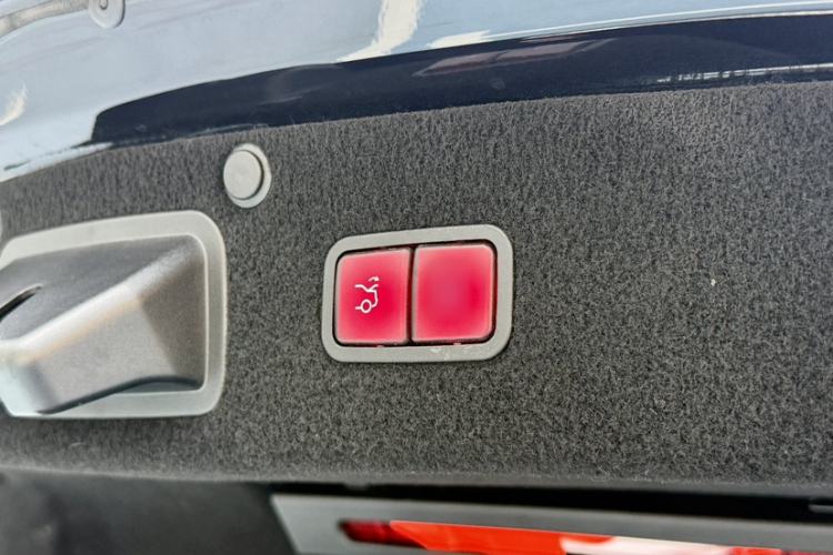 Used Mercedes-Benz S-Class 2014 Restyled S 500 L 4MATIC Trunk