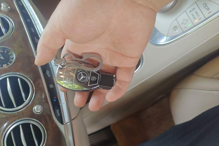 Used Mercedes-Benz S-Class 2014 S 400 L Prestige Edition Vehicle Key