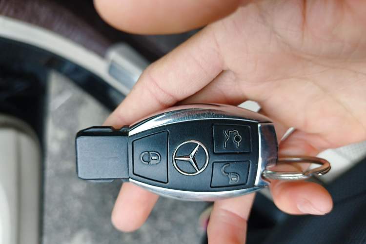 Used Mercedes-Benz S-Class 2014 S 320 L Business Model Vehicle Key