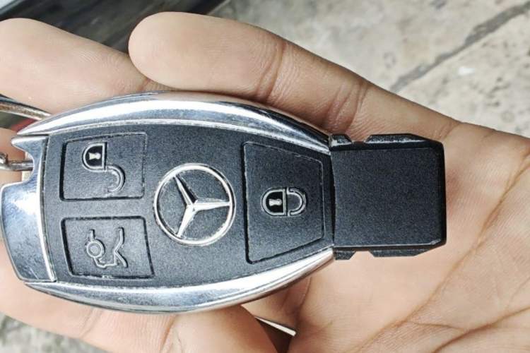 Used Mercedes-Benz S-Class 2014 S 320 L Business Model Vehicle Key