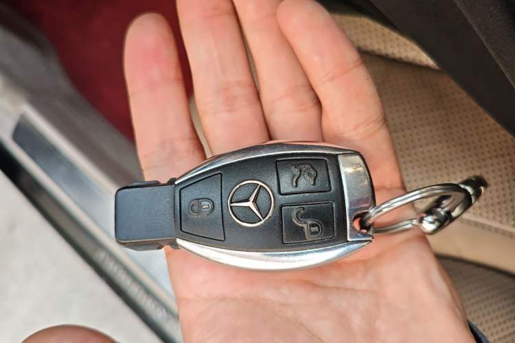 Used Mercedes-Benz S-Class 2014 S 500 L Vehicle Key