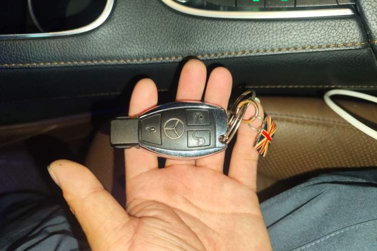 Used Mercedes-Benz S-Class 2014 S 320 L Business Model Vehicle Key