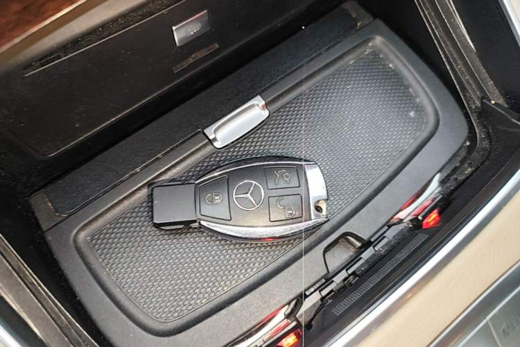 Used Mercedes-Benz S-Class 2014 S 320 L Business Model Vehicle Key