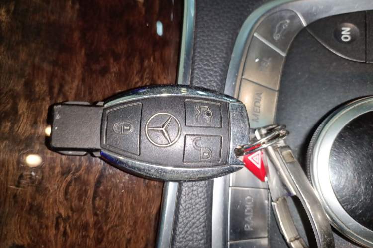 Used Mercedes-Benz S-Class 2014 S 320 L Business Model Vehicle Key