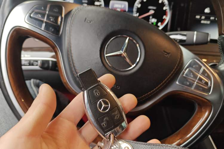 Used Mercedes-Benz S-Class 2014 S 400 L Luxury Model Vehicle Key