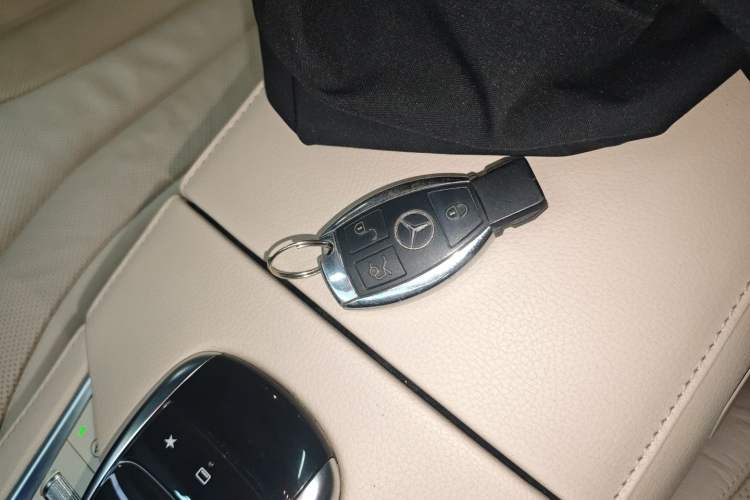 Used Mercedes-Benz S-Class 2014 S 320 L Business Model Vehicle Key