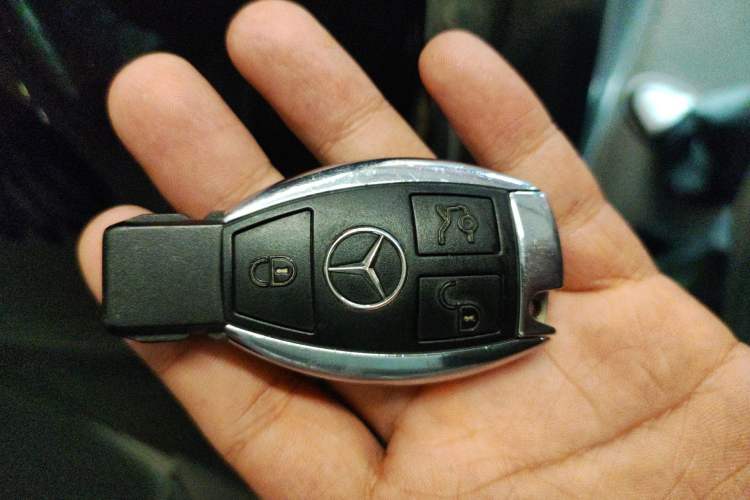 Used Mercedes-Benz S-Class 2014 S 320 L Business Model Vehicle Key