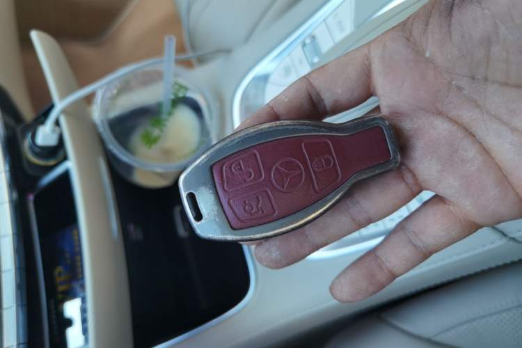 Used Mercedes-Benz S-Class 2014 S 400 L Prestige Edition Vehicle Key