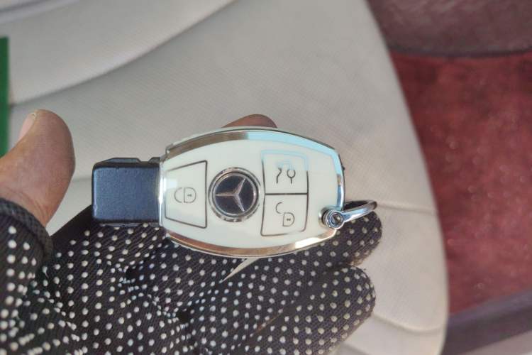 Used Mercedes-Benz S-Class 2014 S 320 L Business Model Vehicle Key